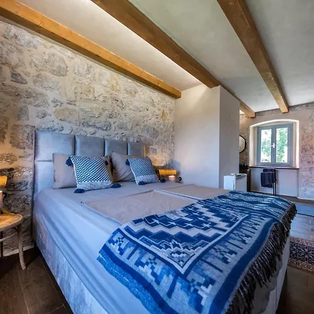 Villa Fig & Oak