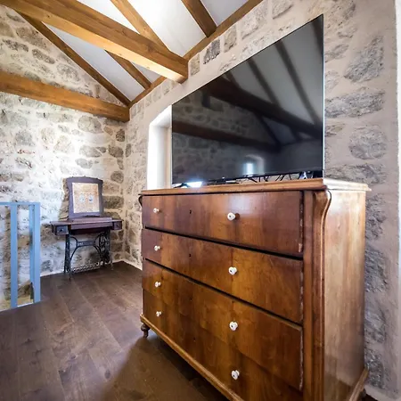 Villa Fig & Oak *