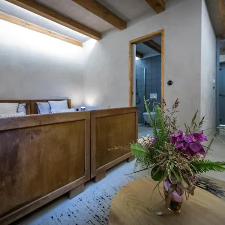 Fig & Oak Villa