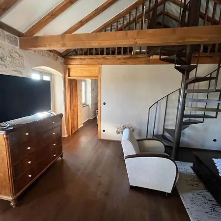 Villa Fig & Oak *