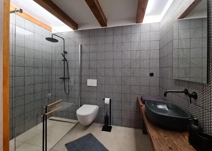 Fig & Oak مْليني