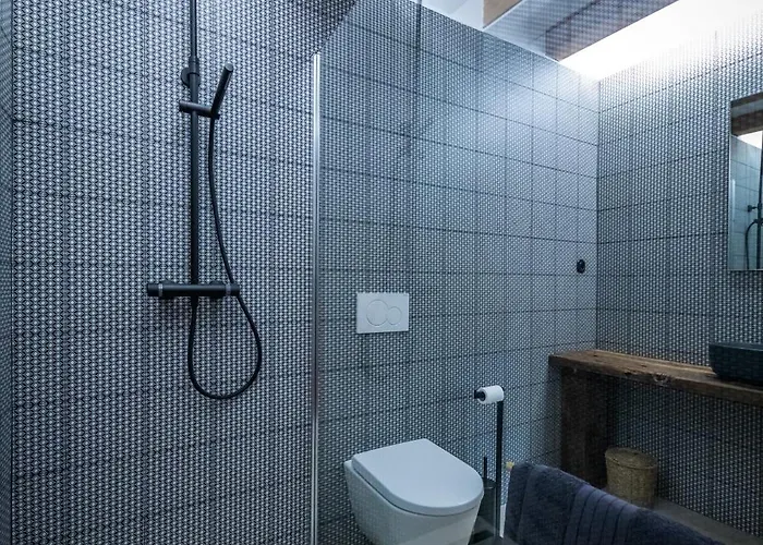 Fig & Oak فيلة *